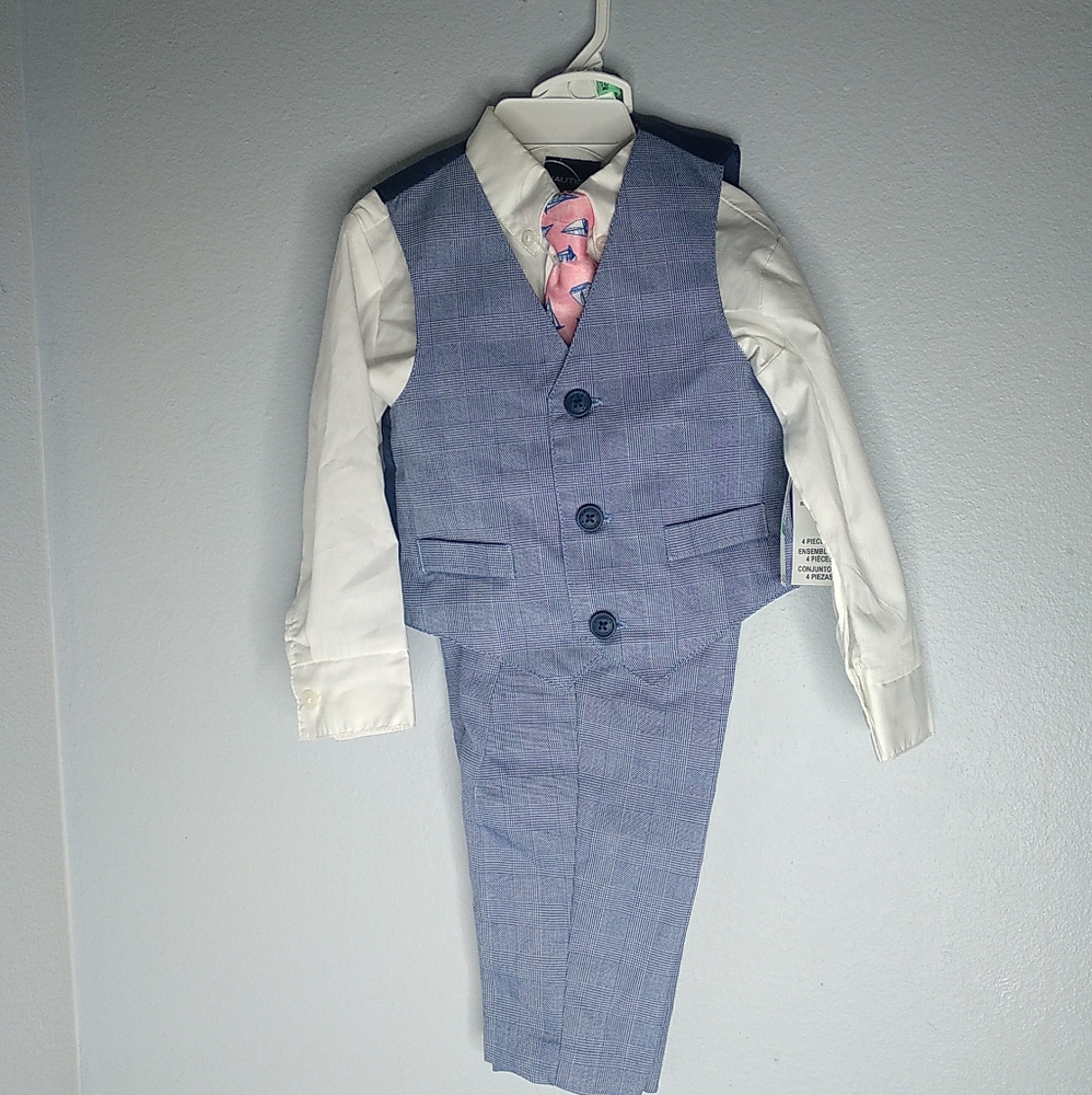 Nautica 18 month Suit Set 4 Piece NWT